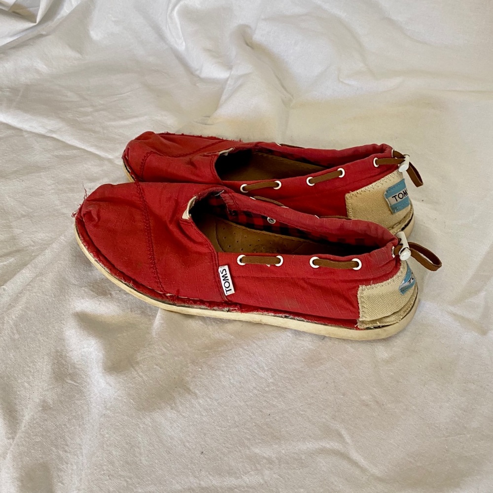 TOMS Women’s Alpargata slip ons